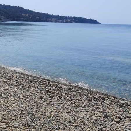 Sea Esta Holiday Home Nea Skioni Exterior photo