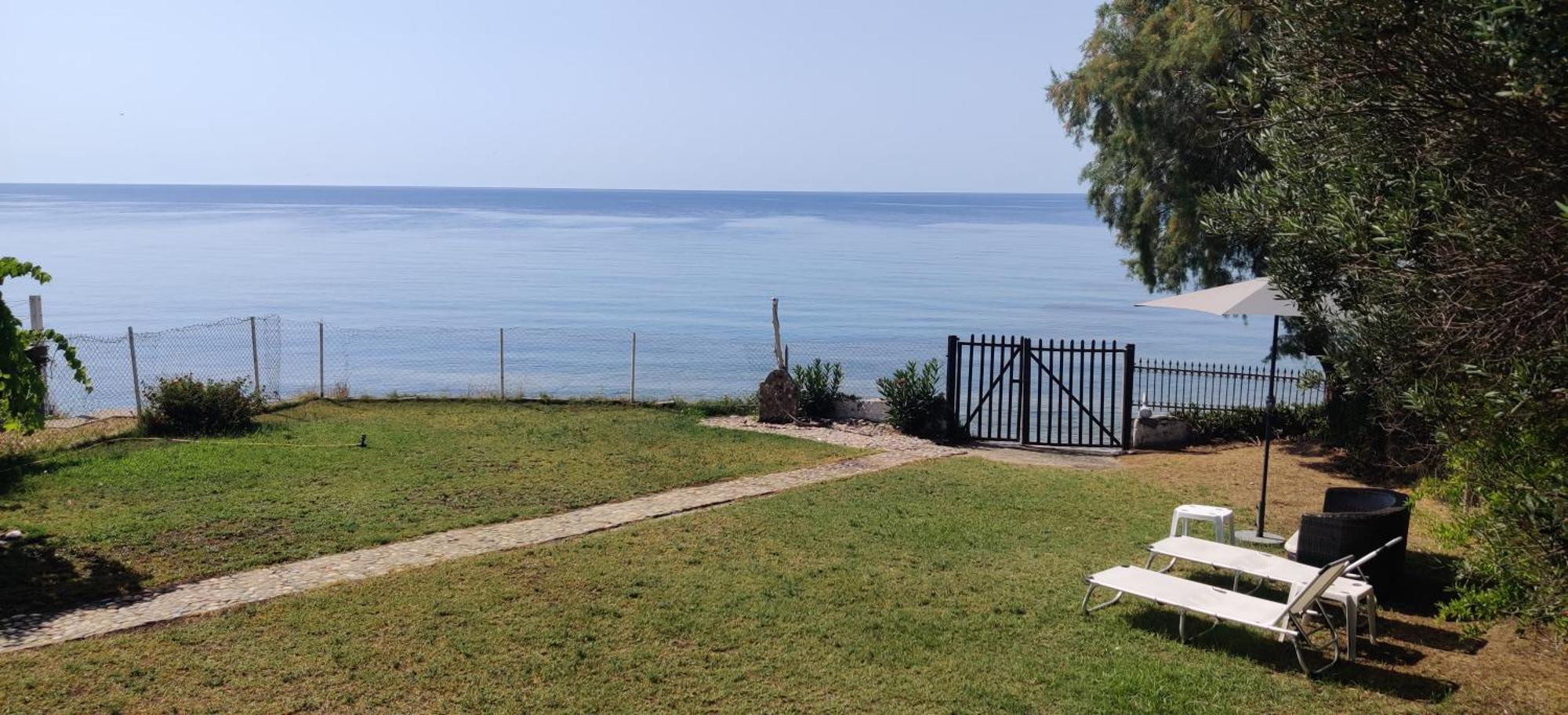 Sea Esta Holiday Home Nea Skioni Exterior photo